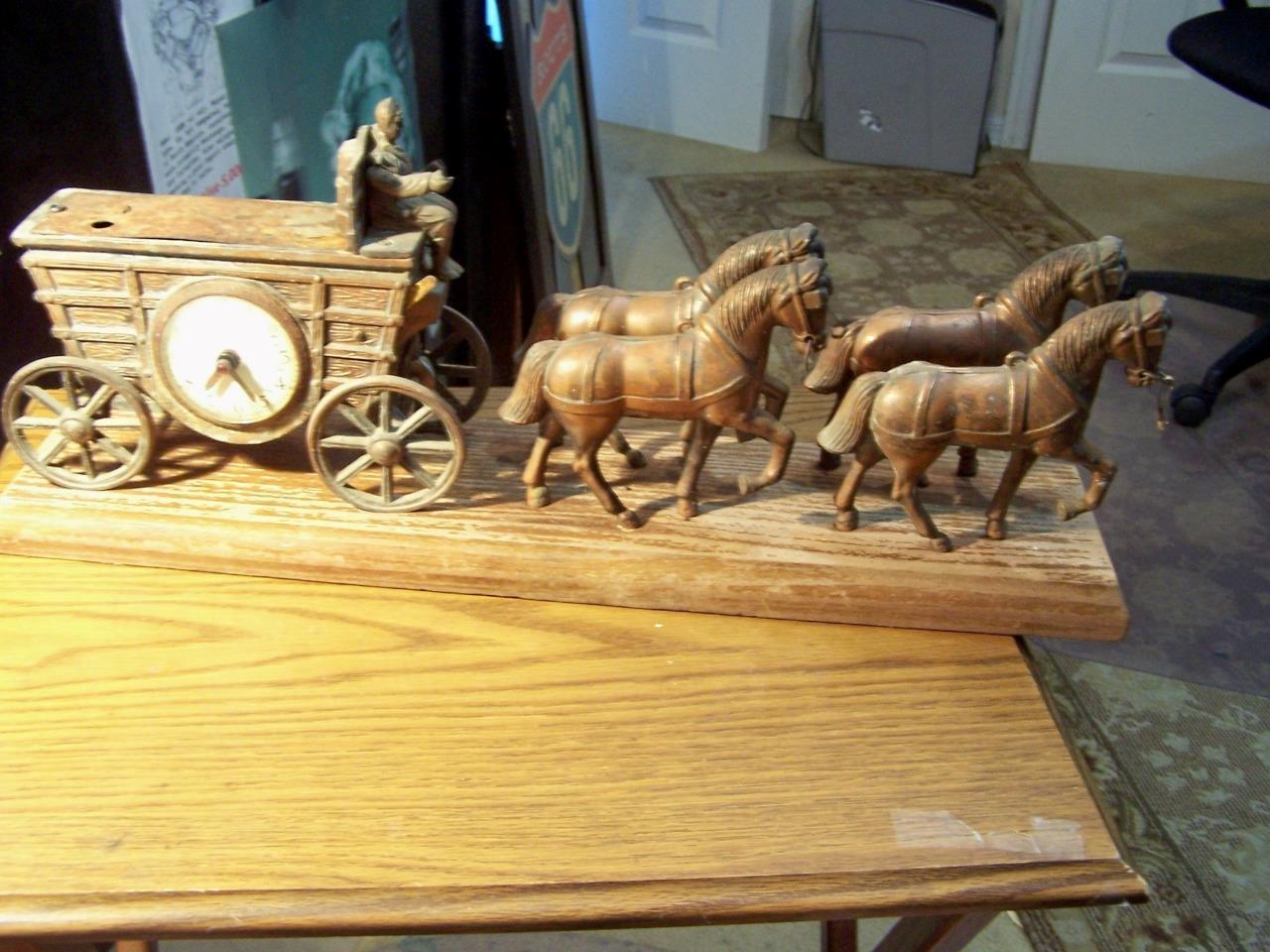 Vintage Clock Horse Covered Wagon United Clock Corp. NY. Model 550 4 Restoration