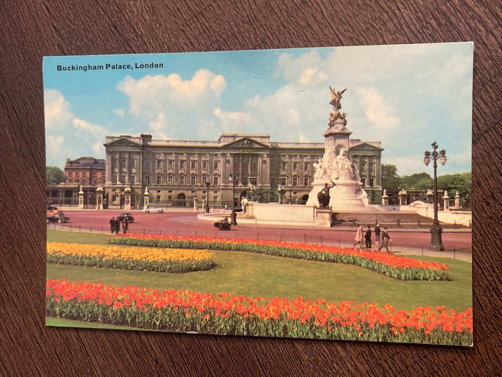Postcard - Buckingham Palace and Victoria Memorial - London, England