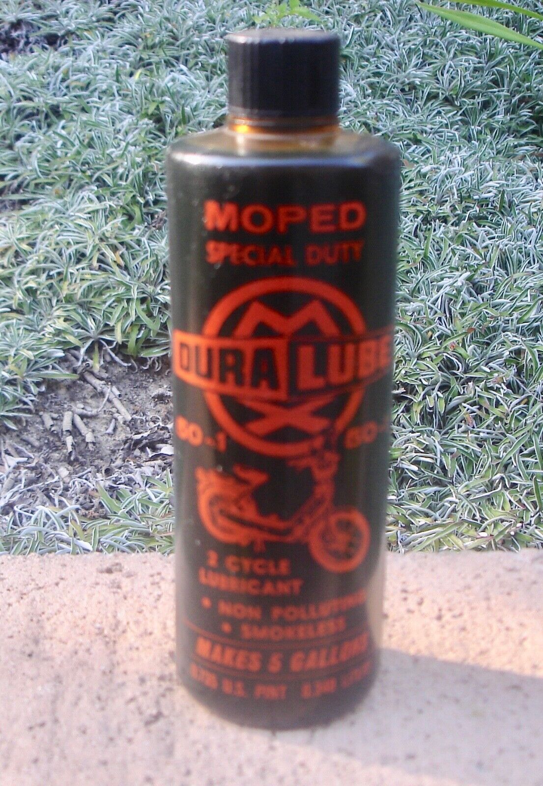 Vintage Moped Dura Lube Special Duty 2 Cycle Lubricant 50-1 Bottle 1973, Nice