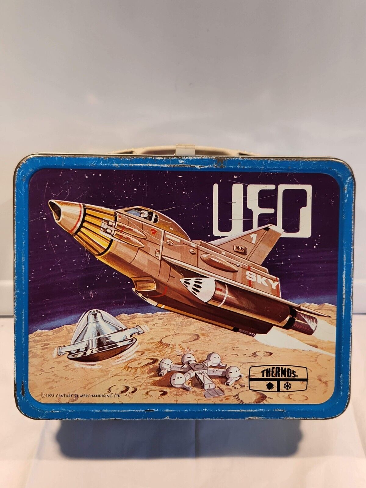 Vintage 1973 UFO Lunchbox  No Thermos