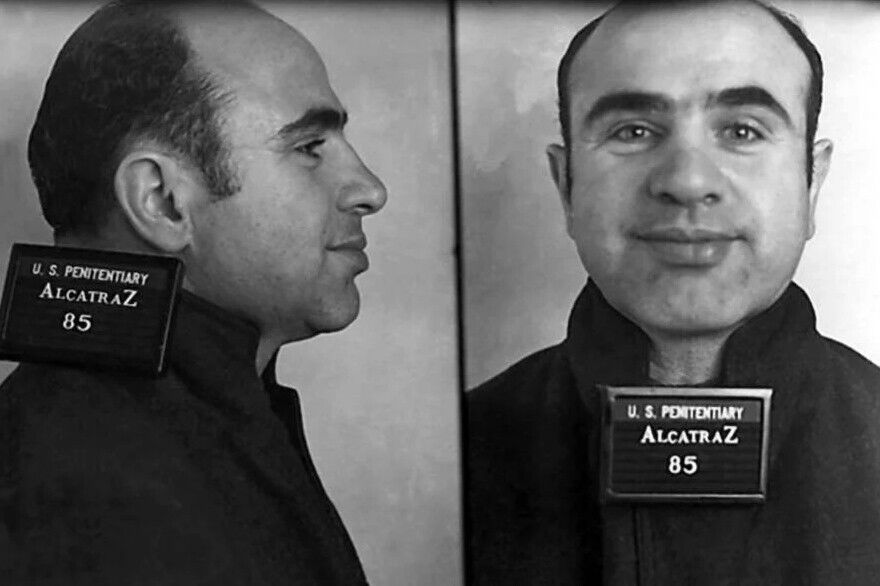 Smiling Al Capone - Mug Shot for Alcatraz - 4 x 6 Photo Print