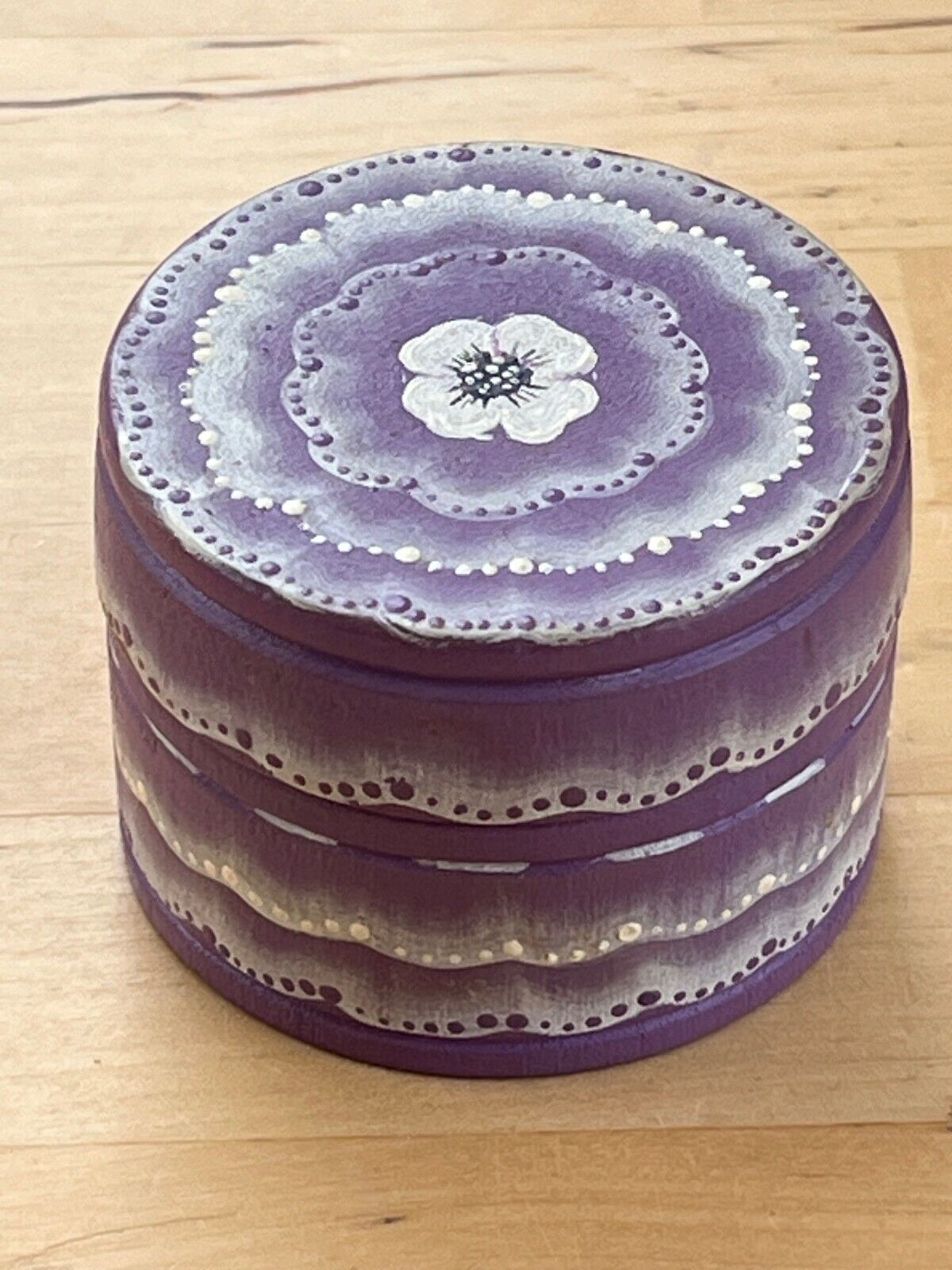 Vintage Hand Painted Wood Trinket Box With Lid Purple And White 2