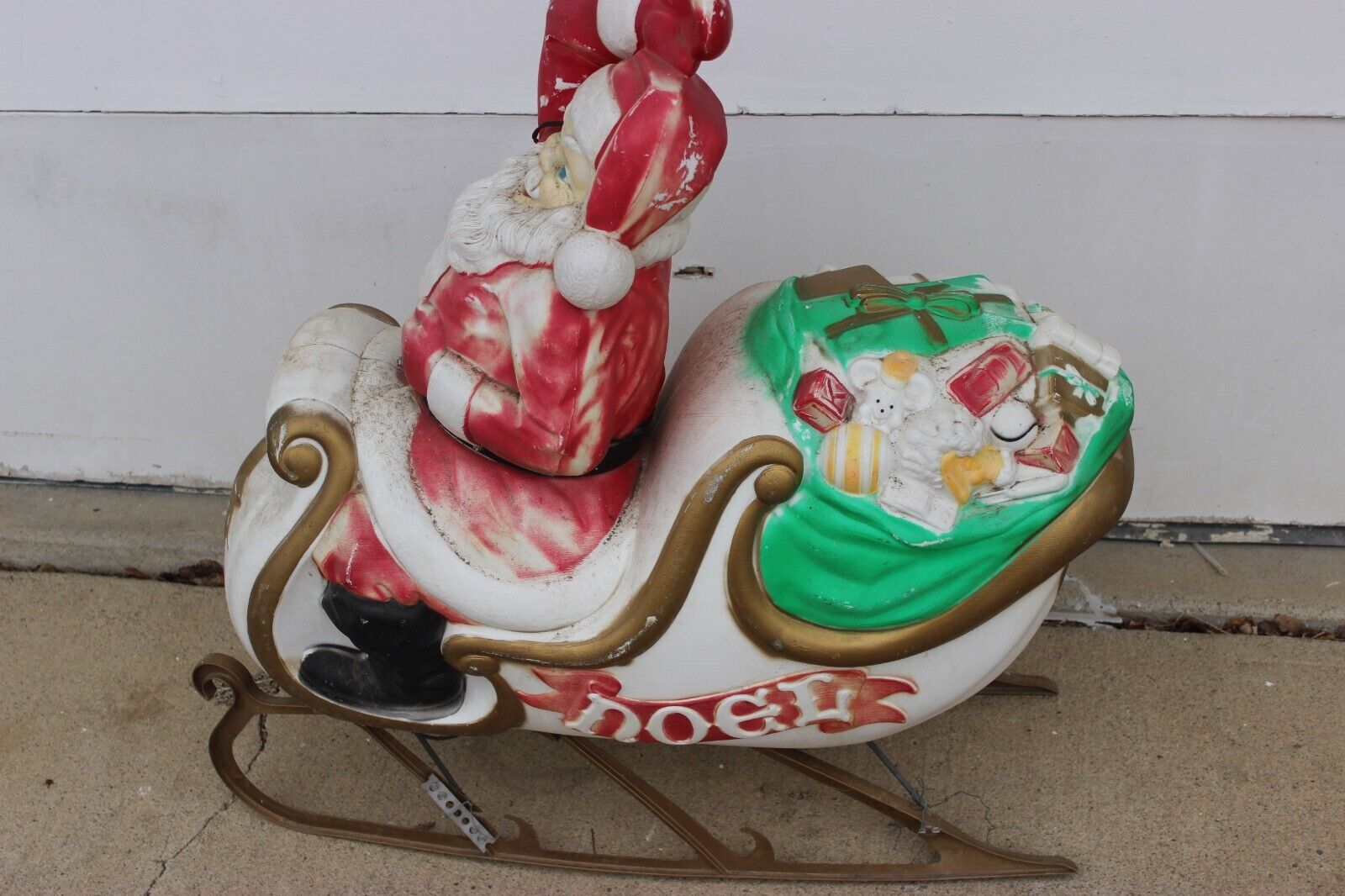 Vintage 1970 Empire Santa in Sleigh Lighted - Blow Mold, Milwaukee, WI