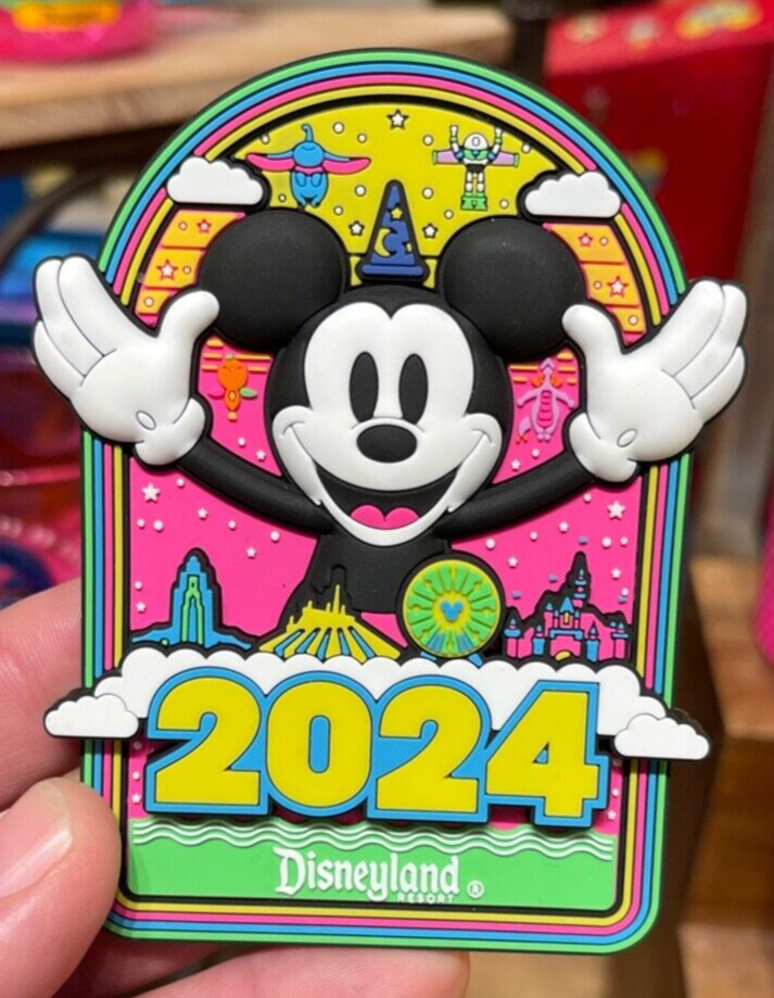 Disneyland Resort 2024 Mickey Mouse Magnet new