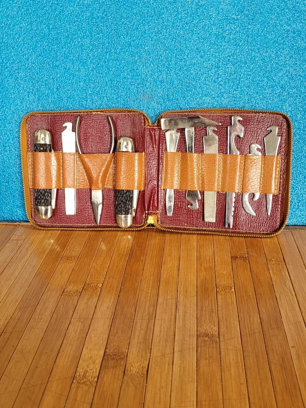 Vtg UTICA CUTLERY N.Y. Multi Tool Set Of 10 Pocket Knife Camping Kit W/Case.OBO 