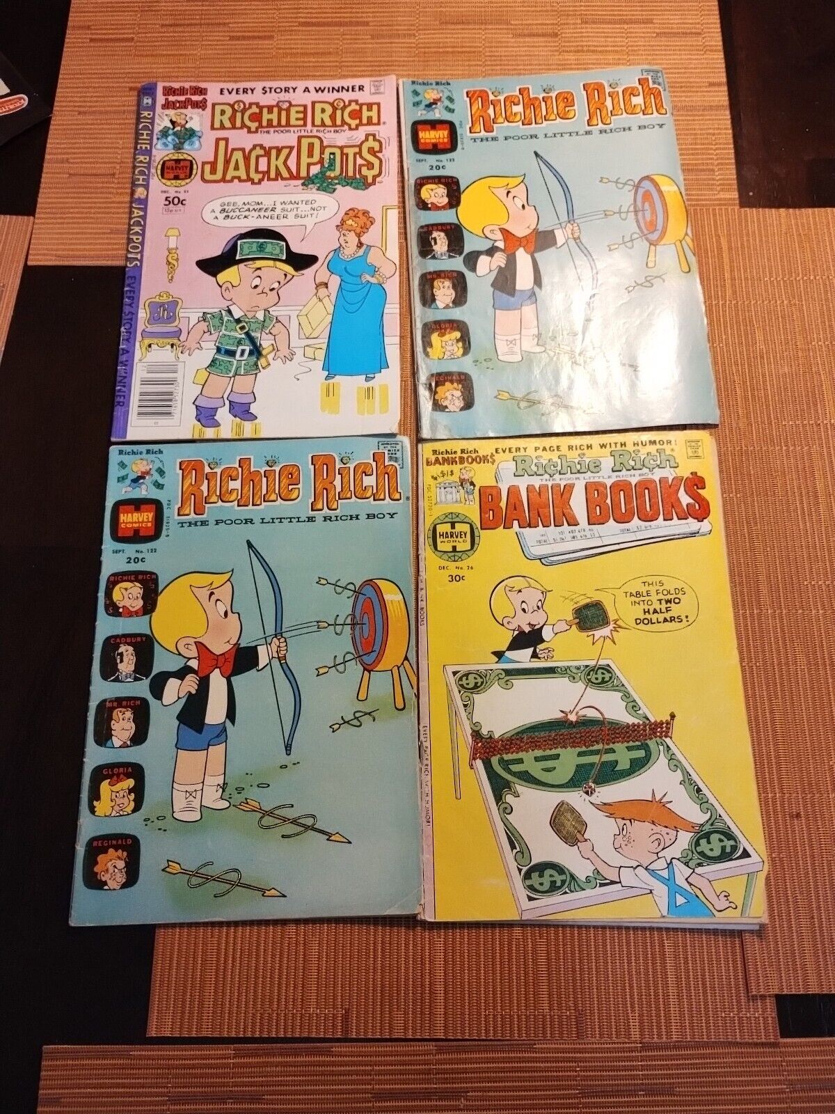 Lot Of 4 Richie Rich Comics, Issues No. 26, 55, 122 & 122