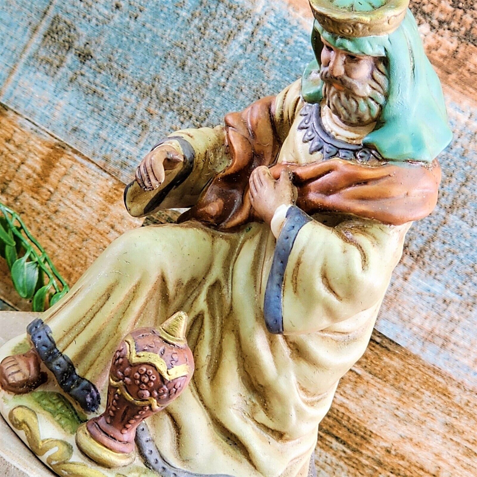 Bethlehem Nativity King Balthazar Replacement Wiseman Porcelain Aged Figurine 7\