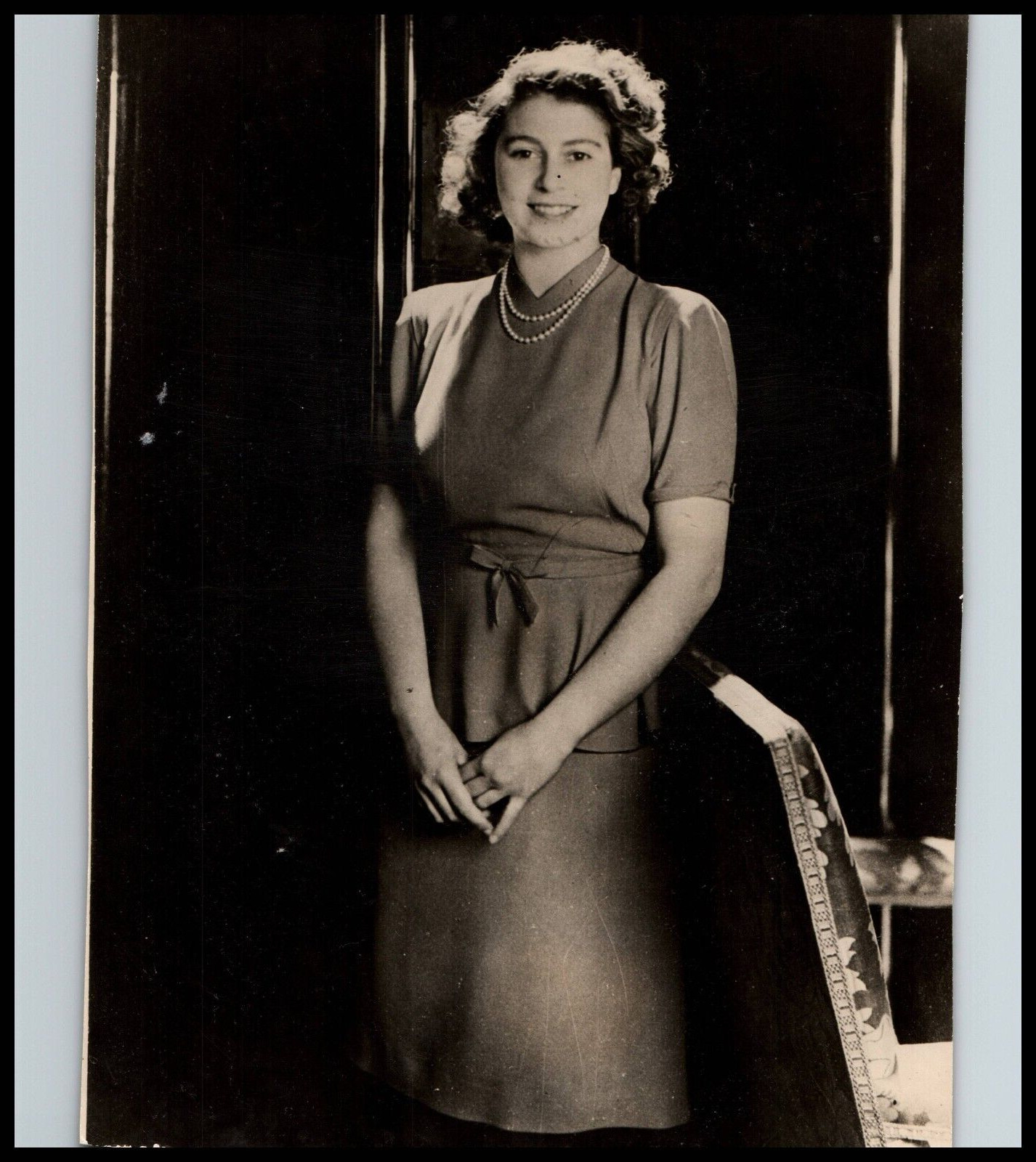 QUEEN ELIZABETH STUNNING CECIL BEATON PORTRAIT 1946 VINTAGE ORIG Photo 637