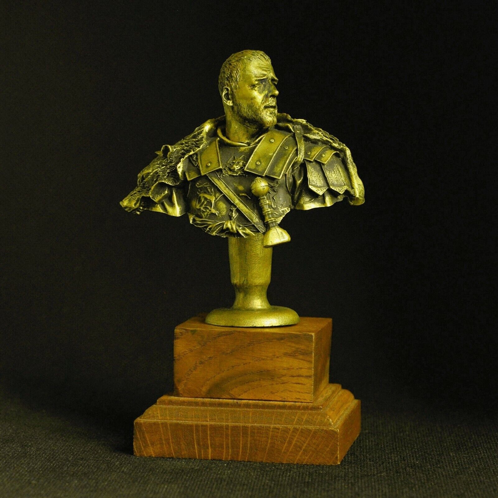 Art Deco Solid Bronze Bust Statuette Ancient Roman legionary General Maximus