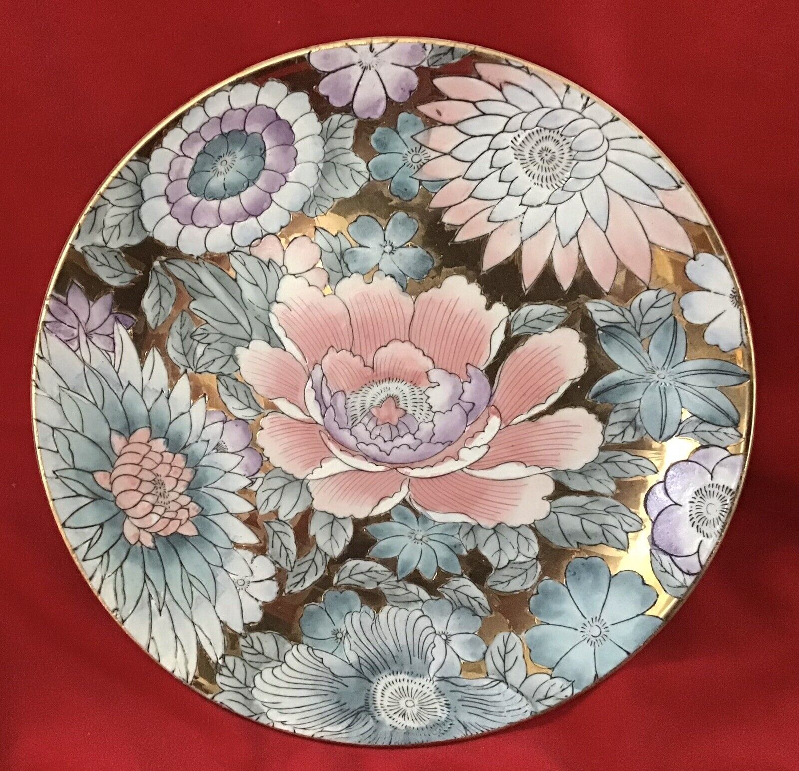 Vtg Toyo plate with gold paint Peony flowers Plate is named Golden Peony 