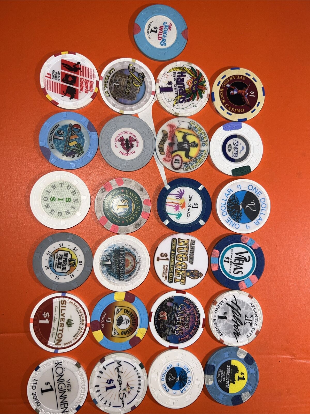 Lot Of 25 Casino Gaming Poker Chips Assorted Locations- Lot A