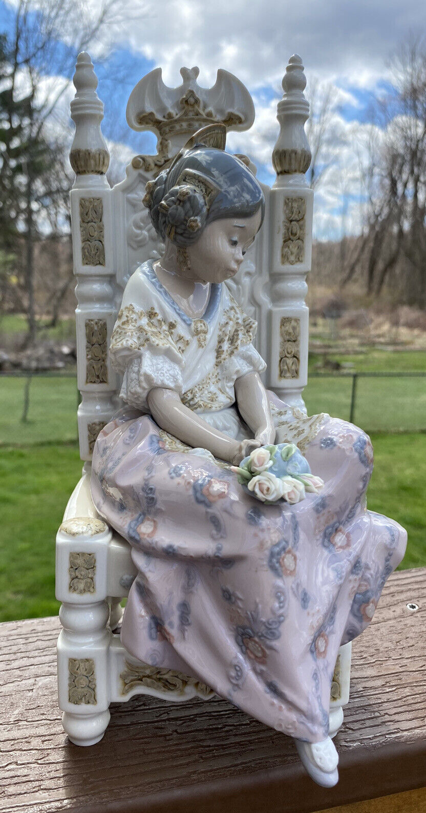 Lladro Valencian Figurine SECOND THOUGHTS Girl Flowers on Chair #1397 Gloss 