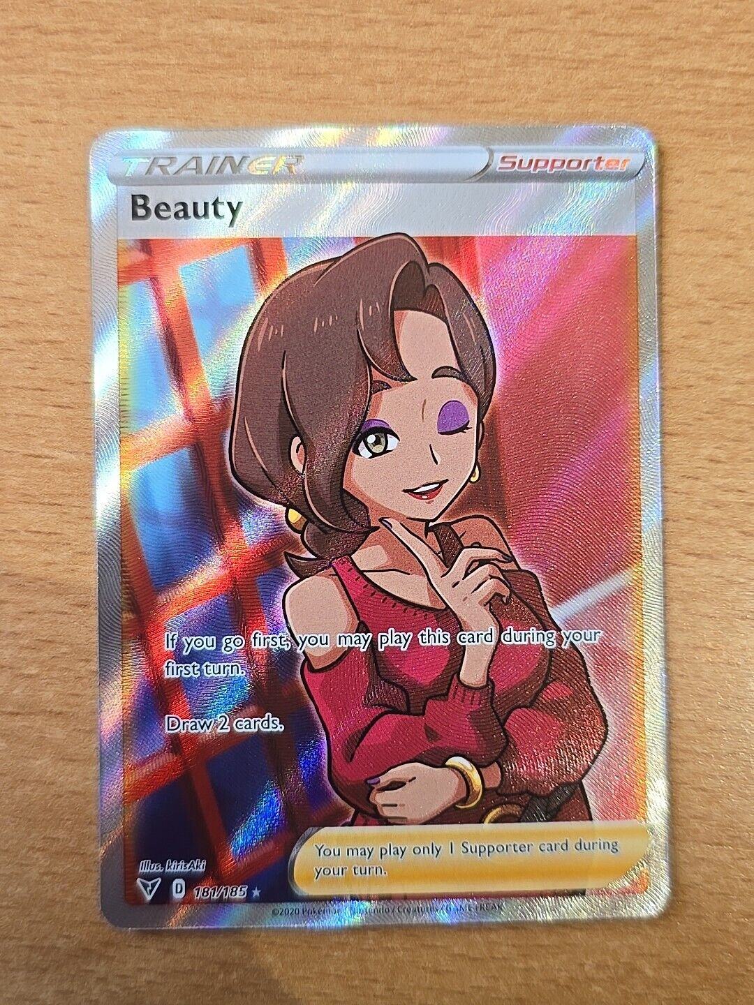 Pokémon TCG Beauty Vivid Voltage 181/185 Holo Full Art Ultra Rare