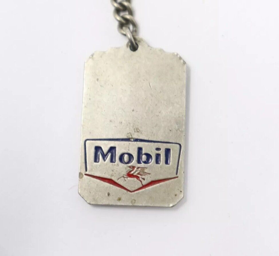 Vintage Mobil Socony Keychain New York Building Gas Oil Silver Tone