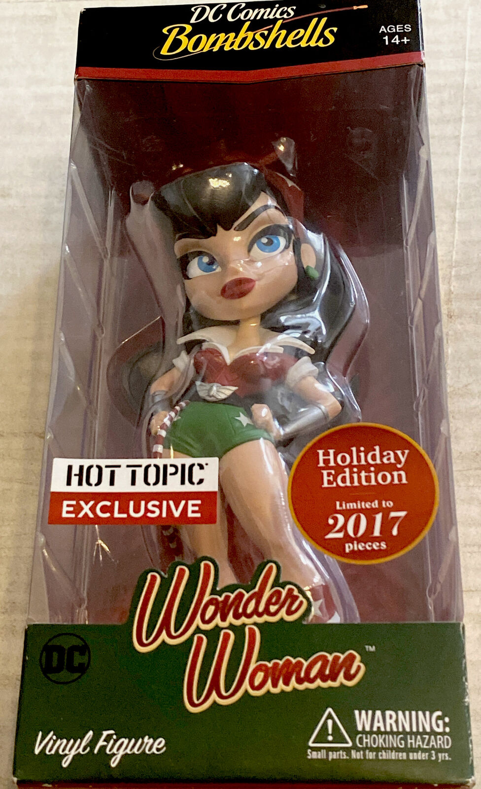 Holiday WONDER WOMAN Cryptozoic Vinyl Figure DC BOMBSHELLS Hot Topic 2017 NEW