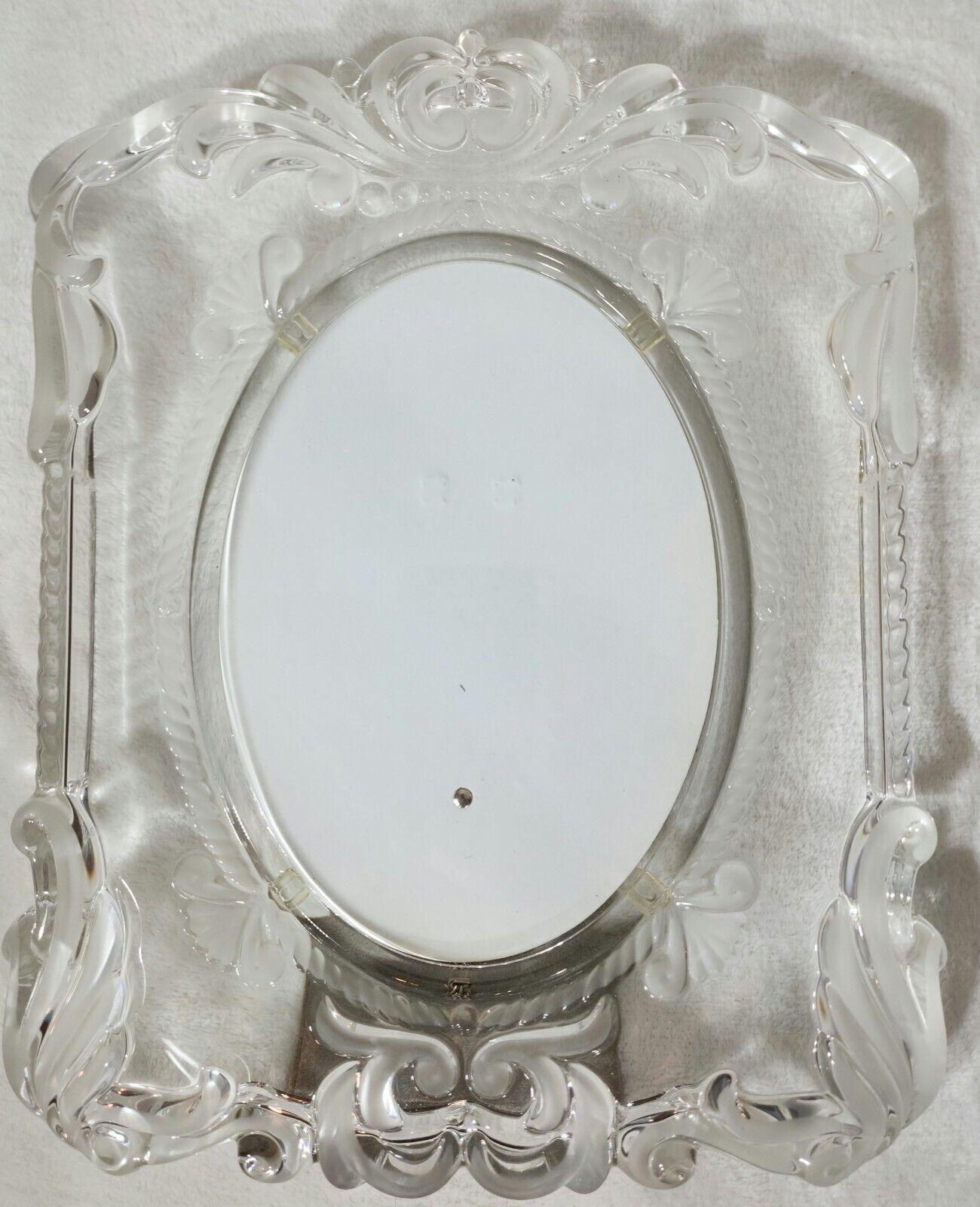 MIKASA Princess S3703D Frosted / Clear  Crystal Picture Frame Photo 6.5x9 Oval