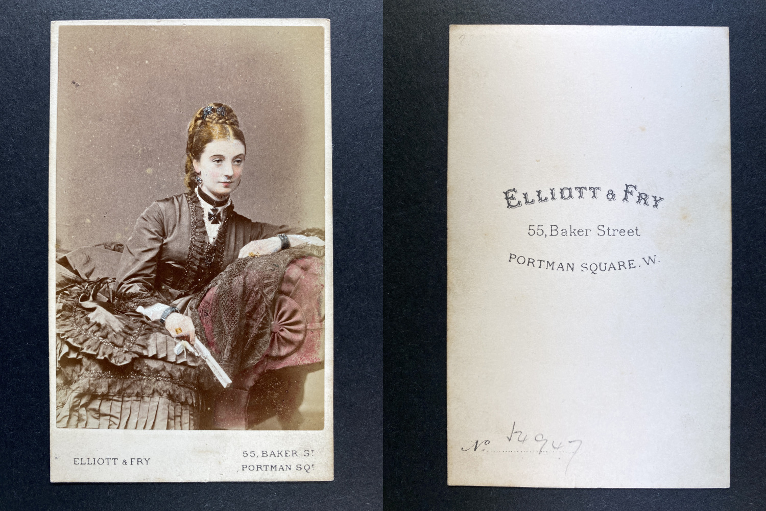 Elliott & Frith, London, Vintage CDV Albumen Print Women\'s Portrait