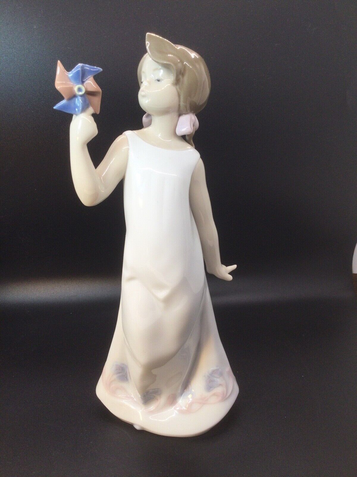 Lladro Girl with Pinwheel Glazed figurine Hand made in Spain Excellent Condition