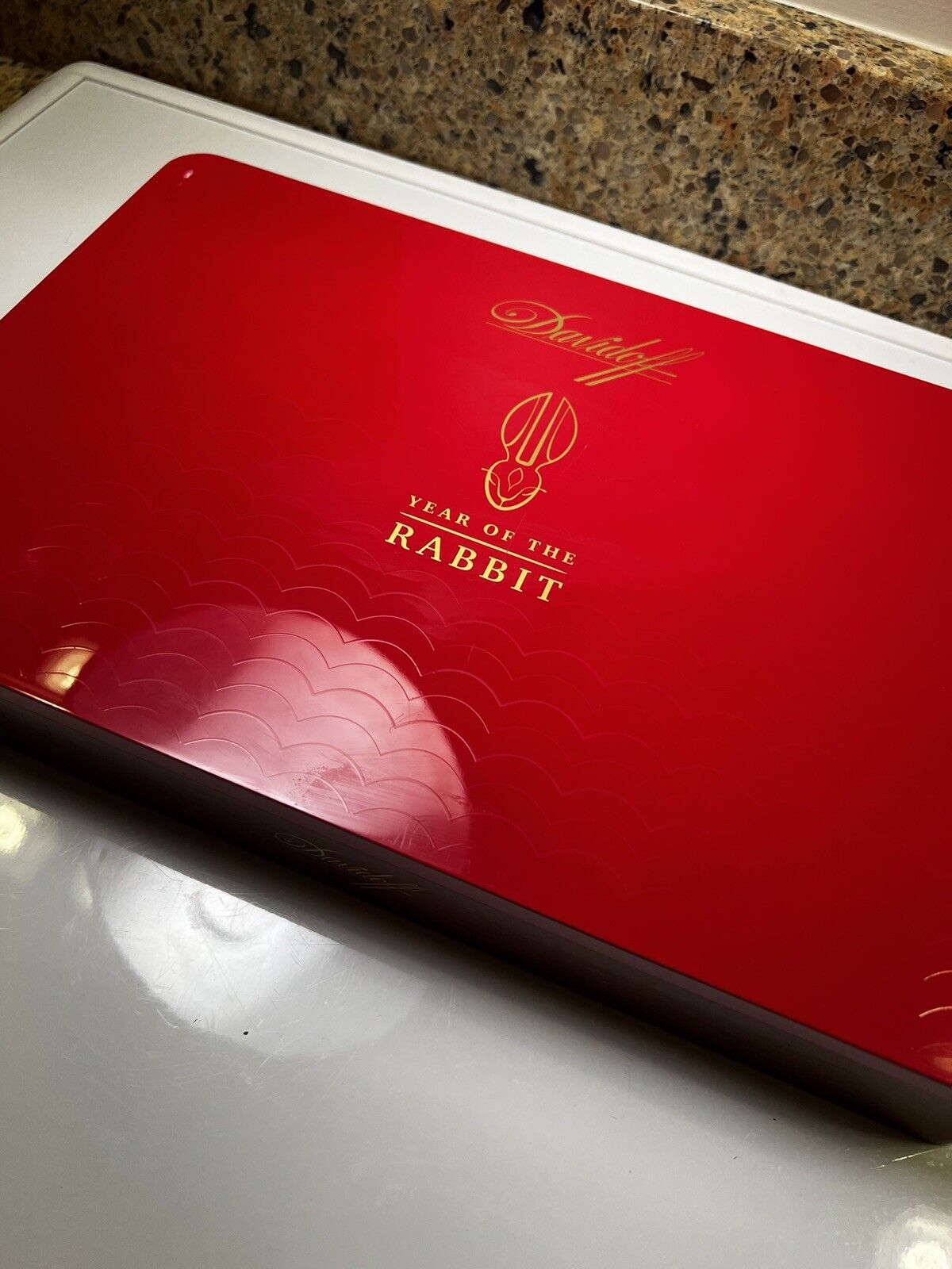 Cigar Box Davidoff Year of the Rabbit Special Edition Rare (Empty) 13x8.25x1.75”