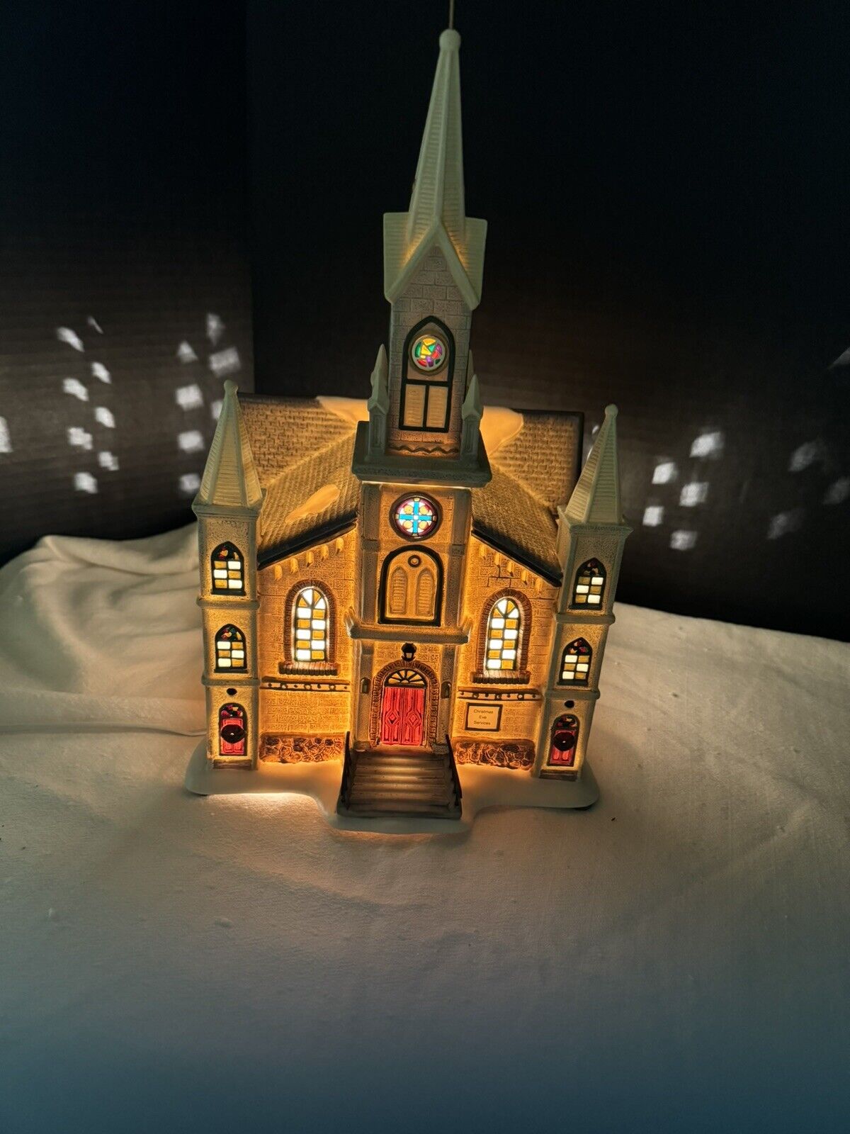 Rare St Nicholas Square Lighted The Cathedral 1999 Village Collection
