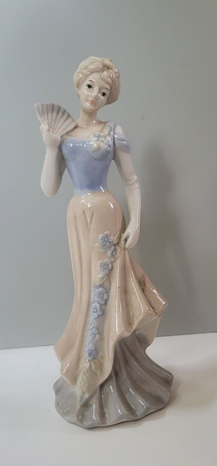 Vintage Porcelain Figurine 8.5\