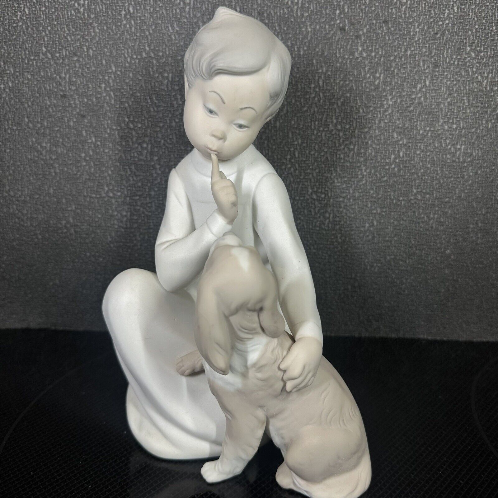 Lladro Boy Dog Porcelain Figurine #4522 Shhh Quiet Puppy Matte Artist Signed