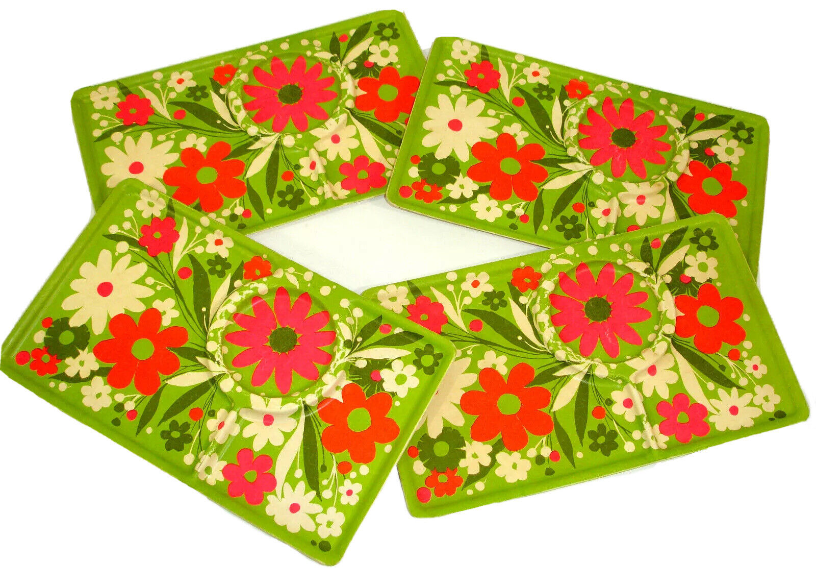 4 x Vintage 1960\'s 70\'s Pressed Cardboard Party Plates with Drink Holder Flowers