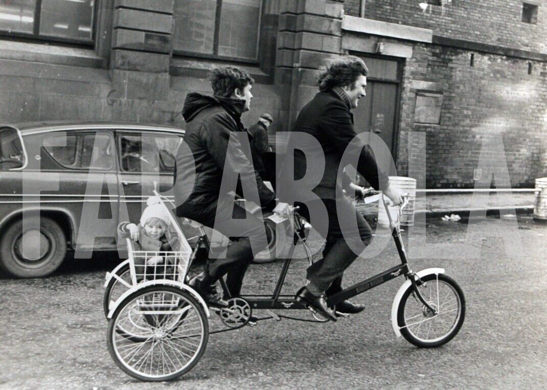 Vintage Press Photo Belfast, Bicycle for Two And Half, print 7 7/8x5 7/8in