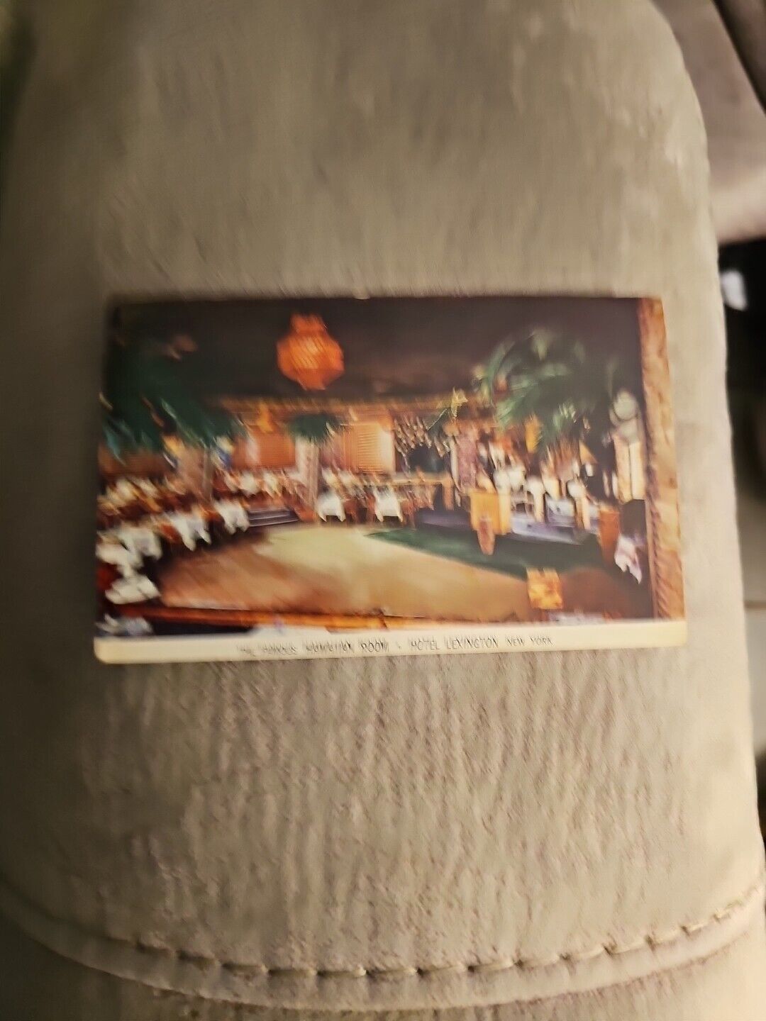 Postcard - The Famous Hawaiian Room, Hotel Lexington NY