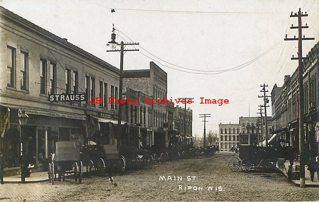 WI, Ripon, Wisconsin, RPPC, Main Street, Business Section, Photo