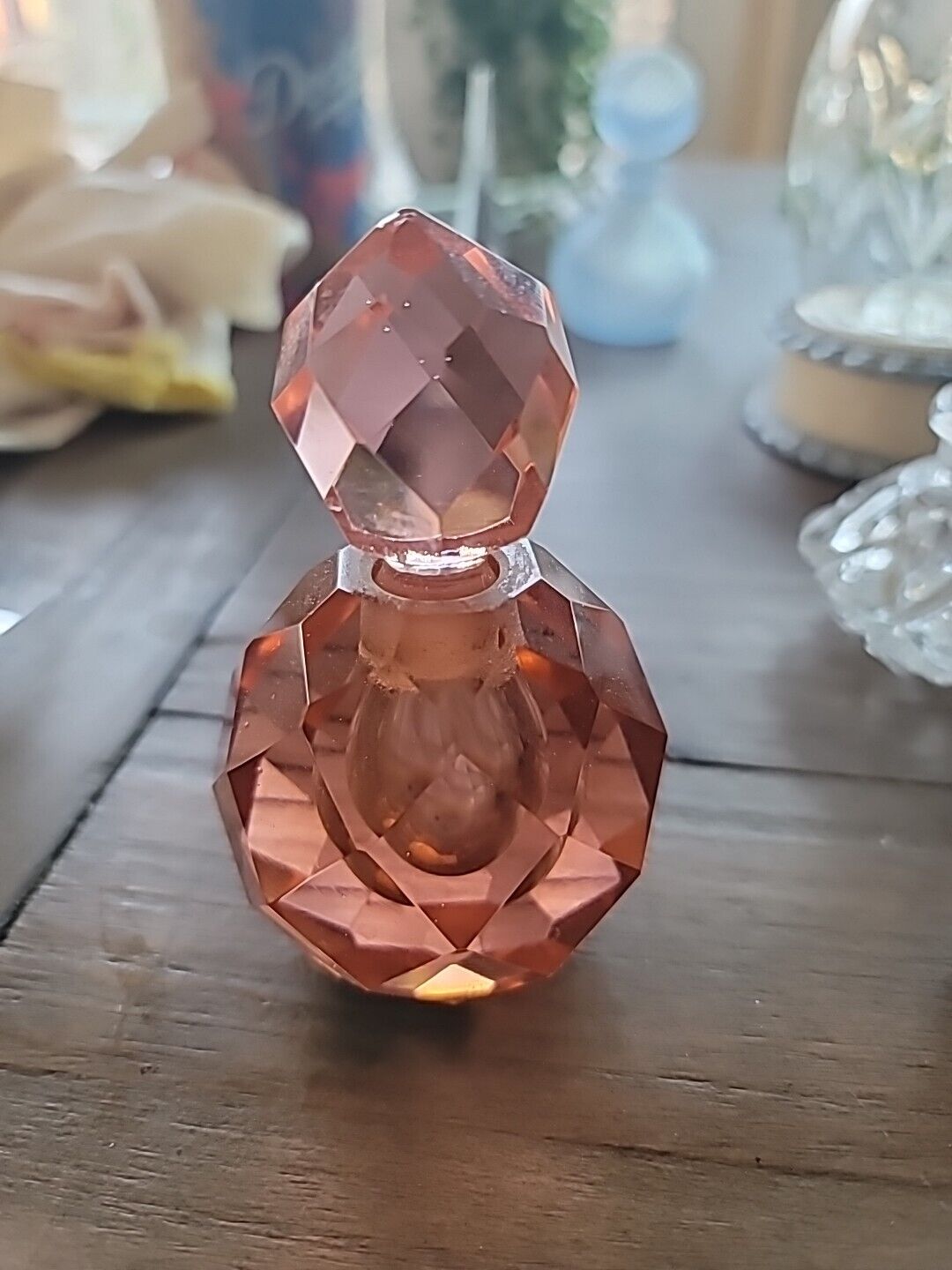 Rare Rose Pink IW Rice Crystal Faceted Perfume Bottle
