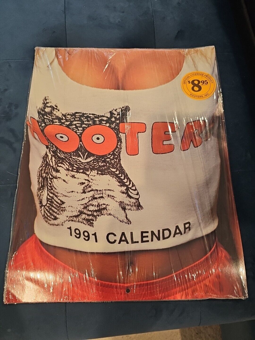 Rare Vintage Hooters Calendar - Swimsuit and Bikini Models. New in Plastic