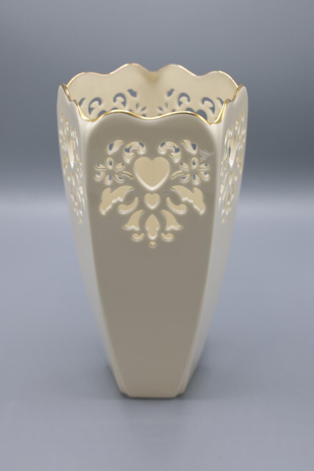 Vintage Lenox eternal hearts vase