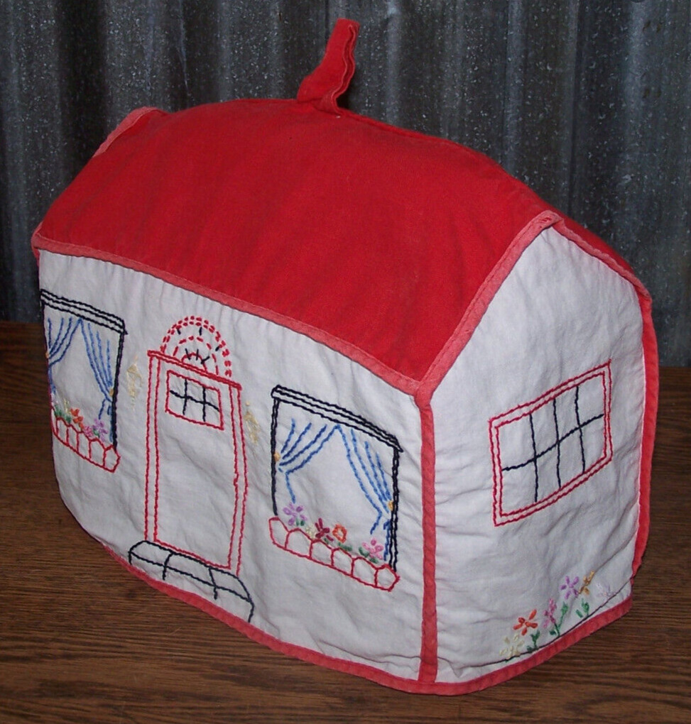 Vintage Hand Embroidered Tiny Cottage Toaster Cover/\
