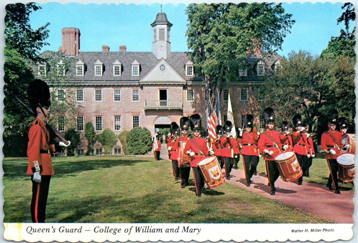 Postcard - Queen\'s Guard - College of William and Mary - Williamsburg, Virginia