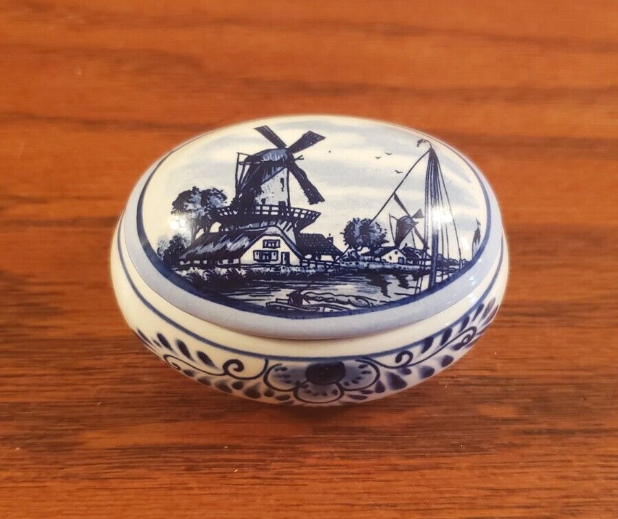 Vintage Handpainted Delft Blue Lidded Trinket Box Windmill Netherland Small 2.5\