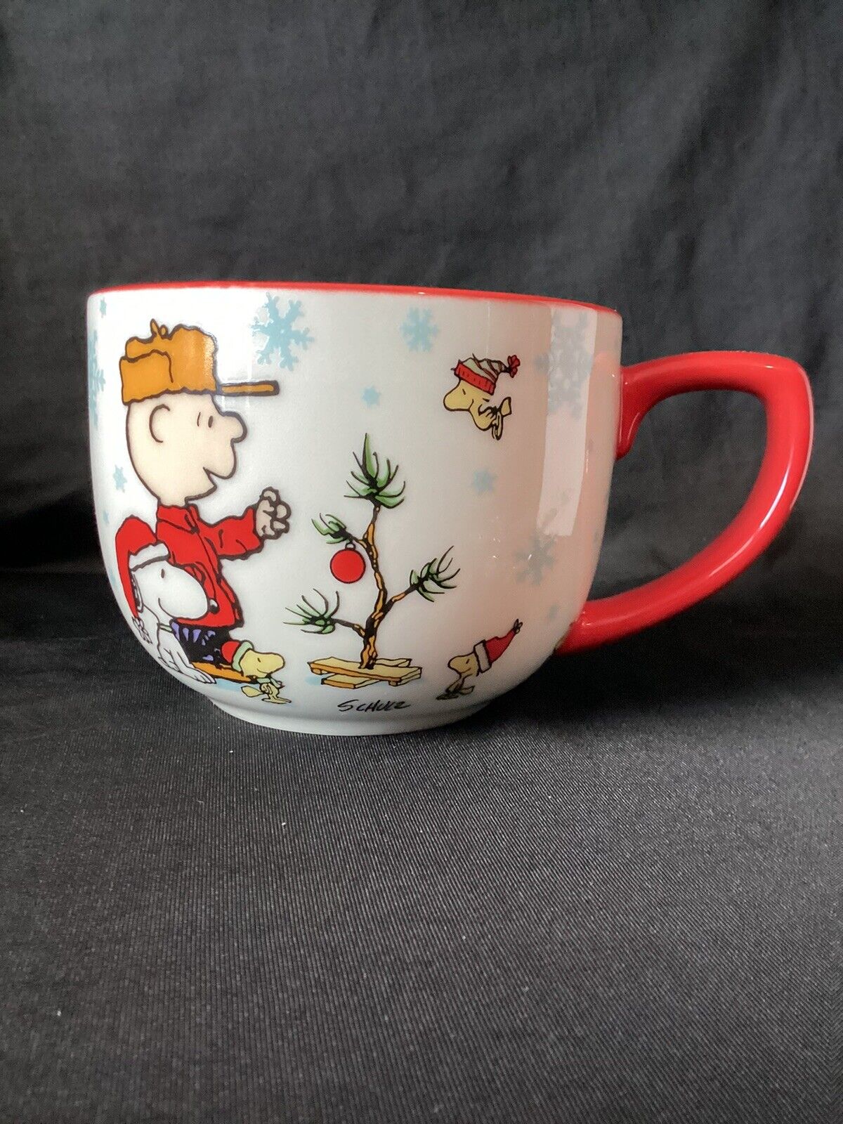 Hallmark Schultz Peanuts Christmas XL Oversized Mug  “Holiday Happiness” Vintage