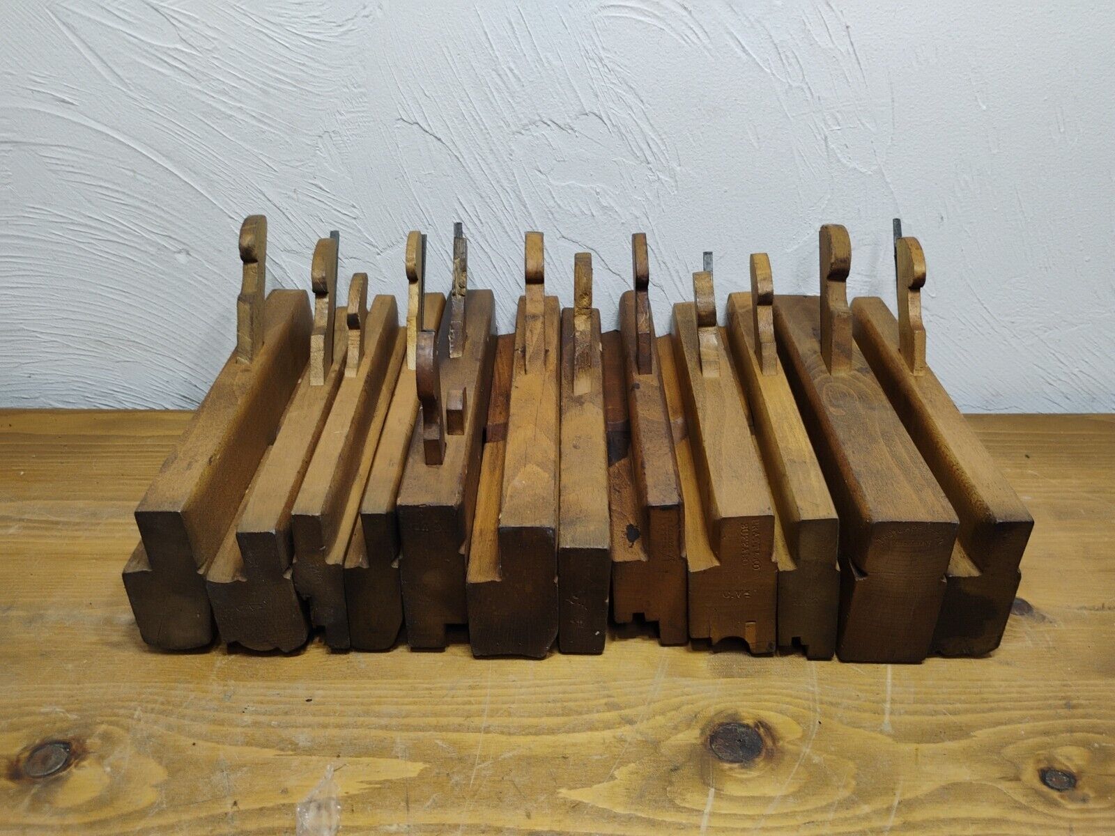 11 Vintage Wooden Moulding Planes With Blades And Wedge