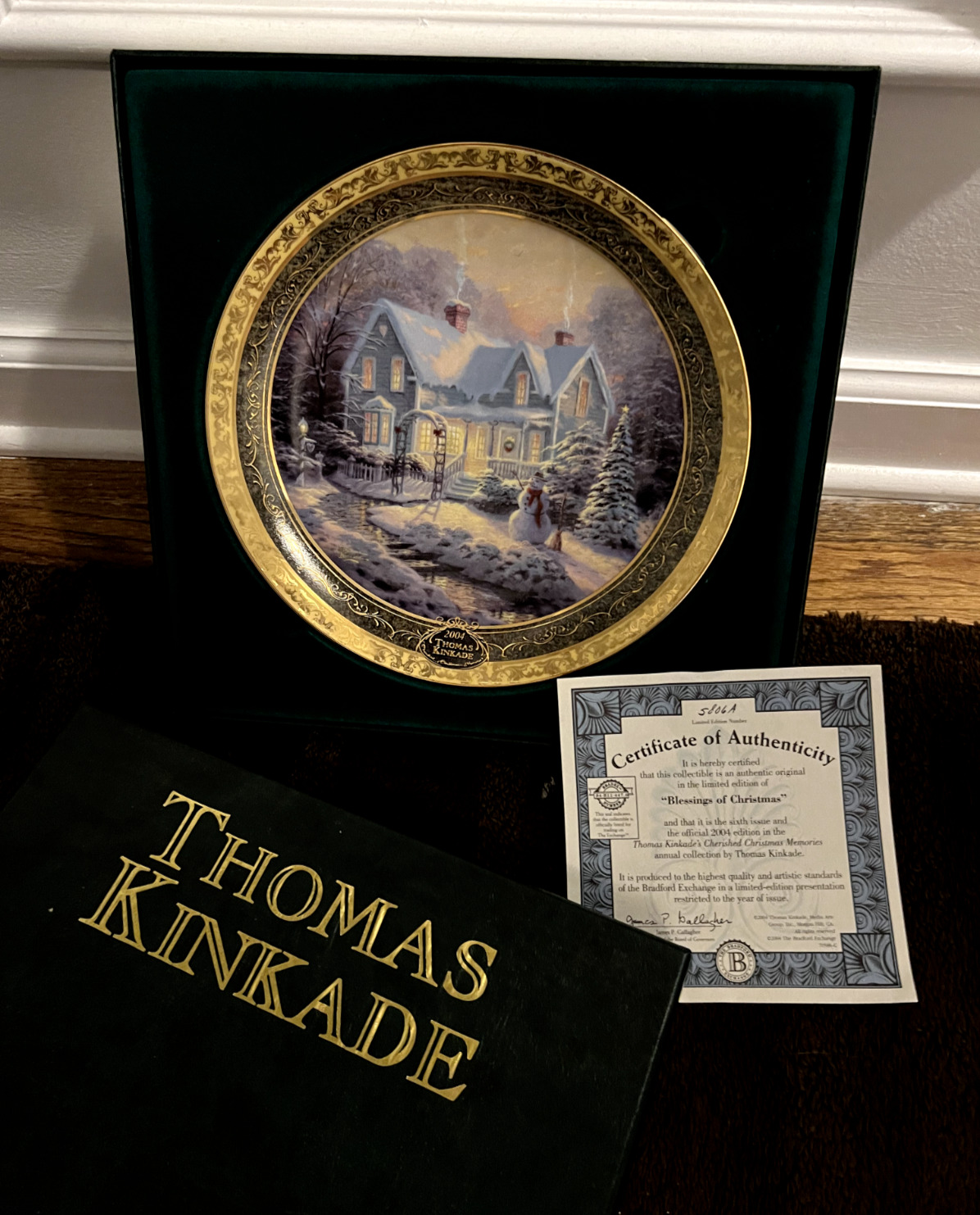 Thomas Kinkade\'s Cherished Christmas Plate Blessings of Christmas 2004 Edition