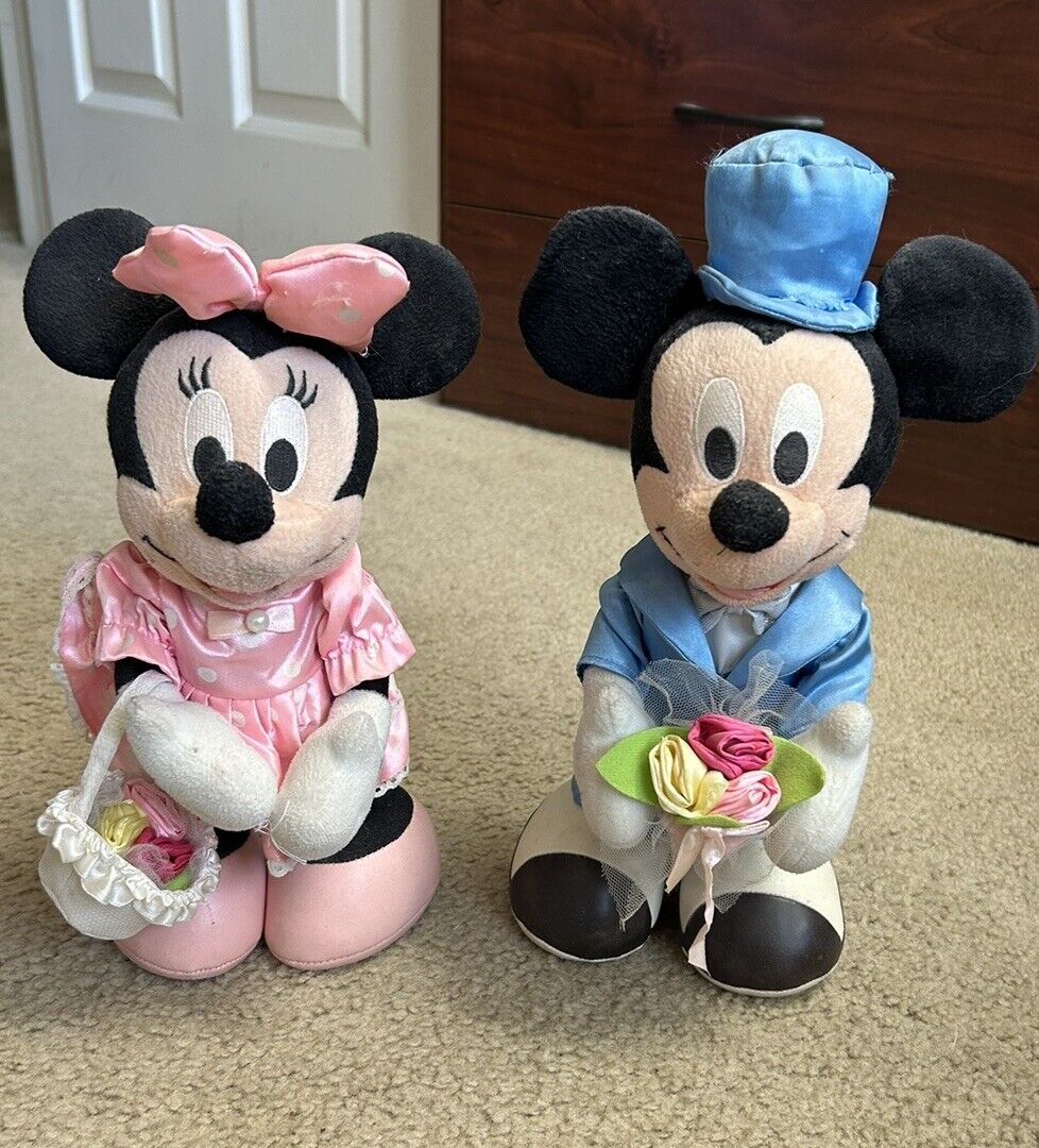 Used Disney Mickie and Minnie Mouse Plush Dolls