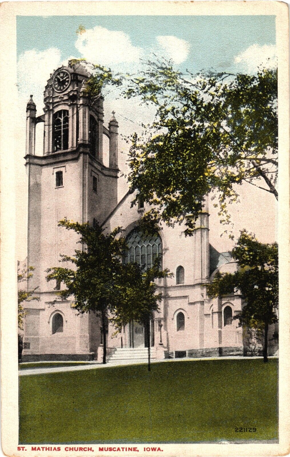 St. Mathias Church Muscatine Iowa White Border Postcard