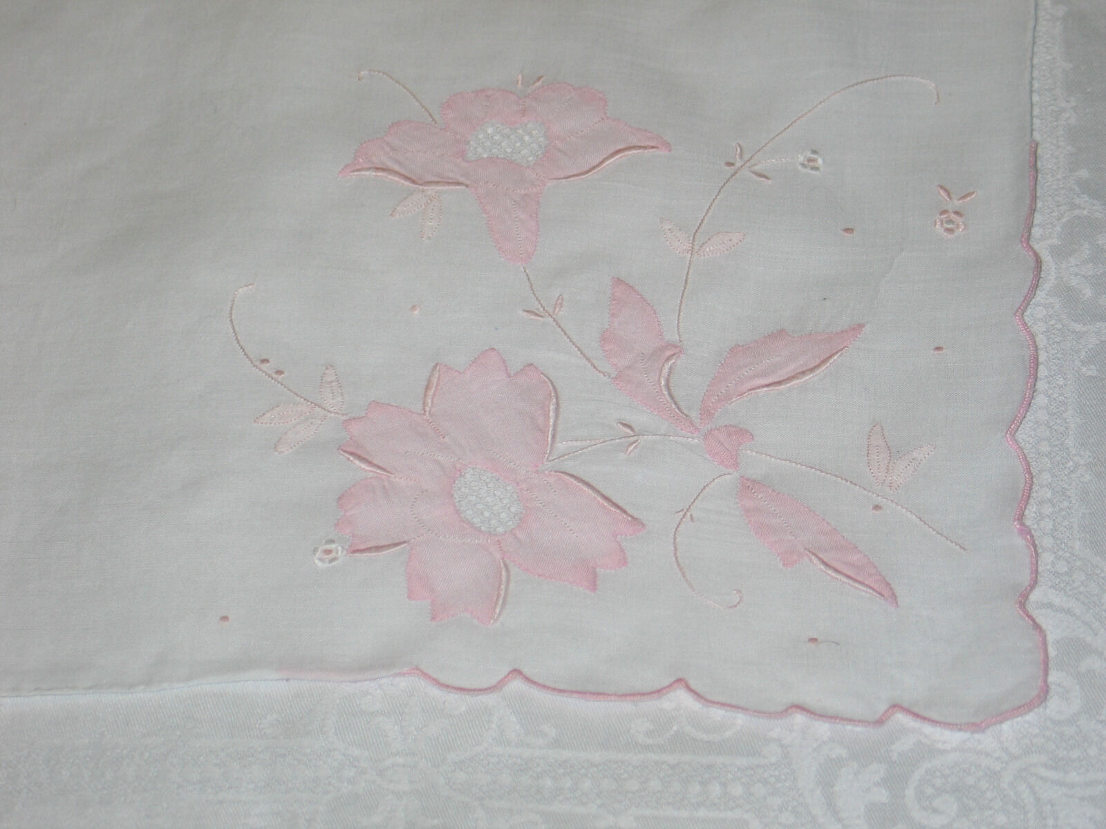 Fine Heavily Embroidered Madeira Swiss LINEN Bridal WEDDING Handkerchief HANKIE 