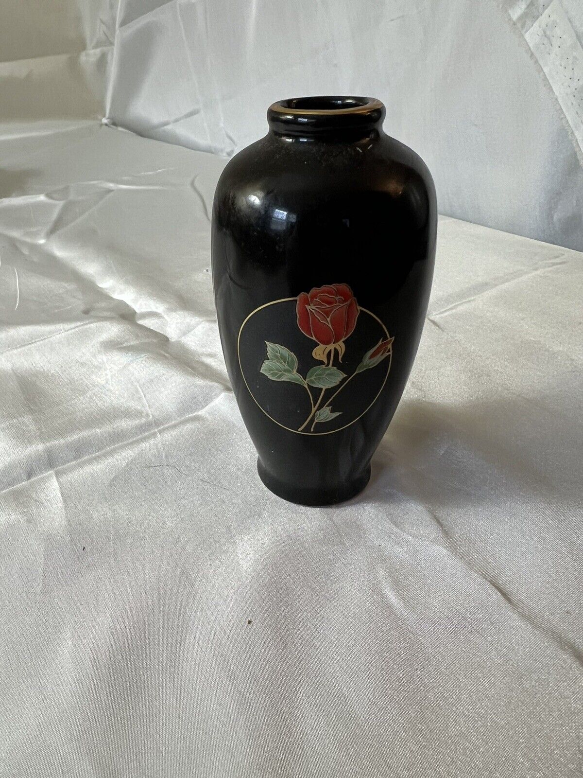 Vintage Otagiri Crimson Rose 4 1/2\