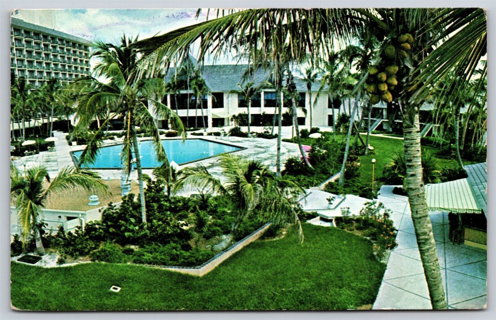 Postcard Marco Beach Hotel & Villas, Marco Island, Florida 1983 D43