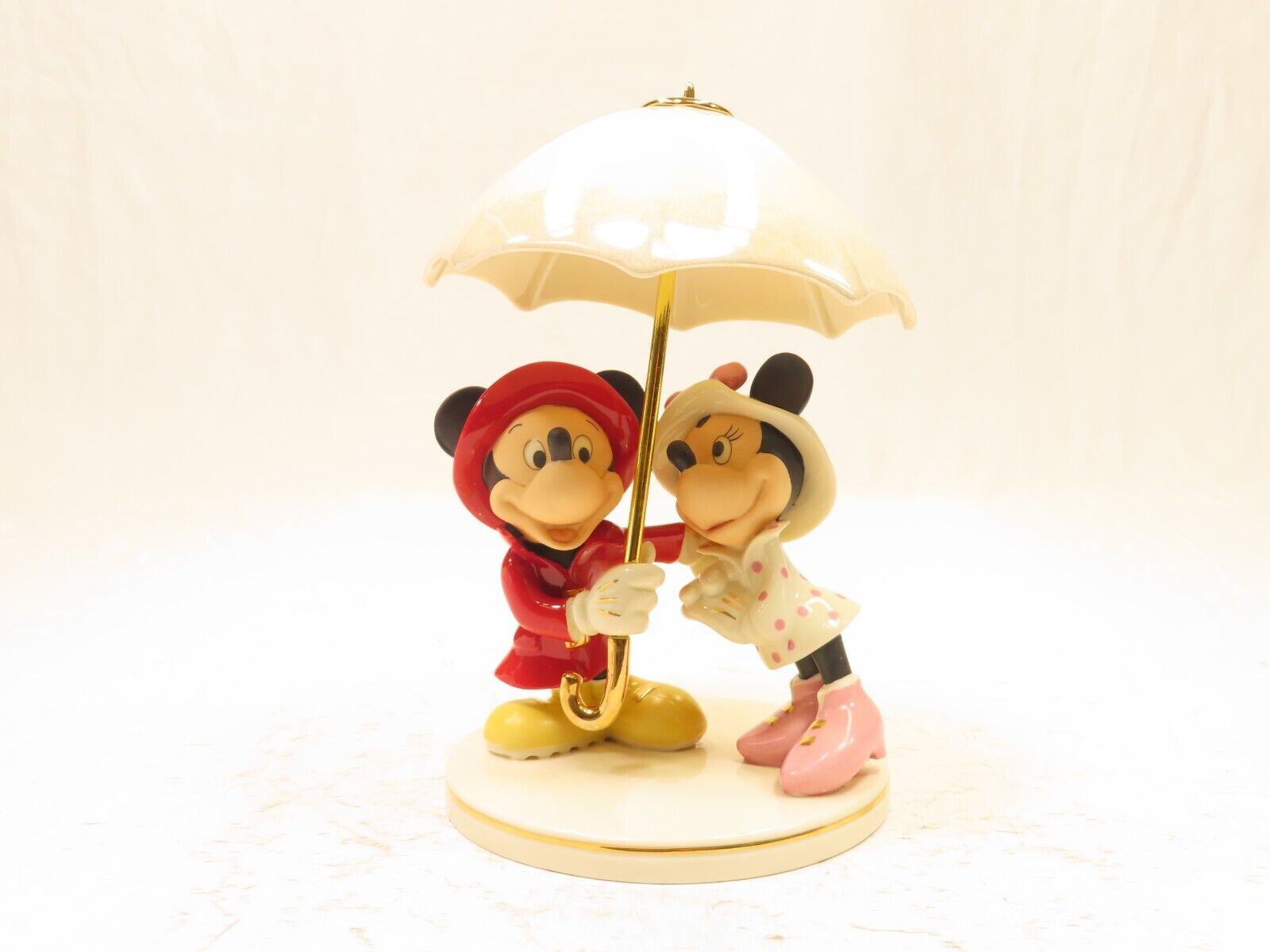 Lenox Mickey & Minnie Singing in the Rain NIB 6524