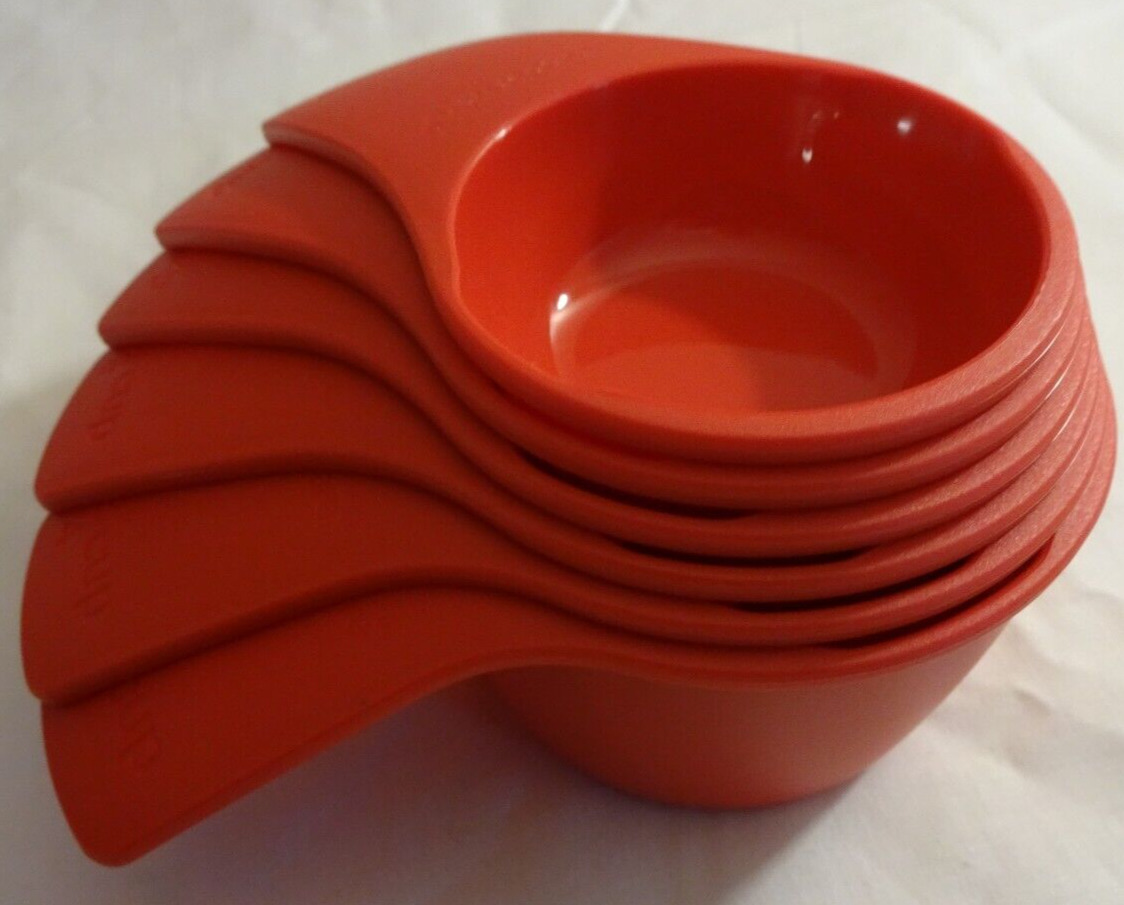 Tupperware Measuring Cups Set 6 pc Red (#7930A) New