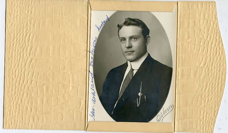 Antique Photo - ASHLAND Family Man (Geo) in folder