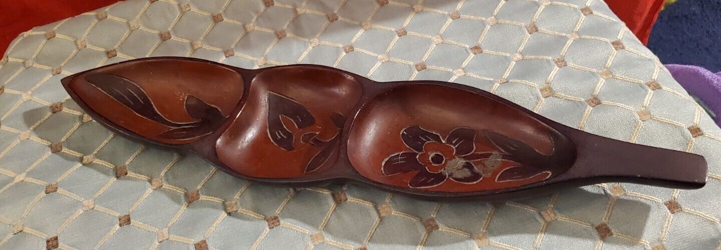 VTG HAND CARVED WOOD TRAY SERVING DISH HOME DECOR Flowers 15\