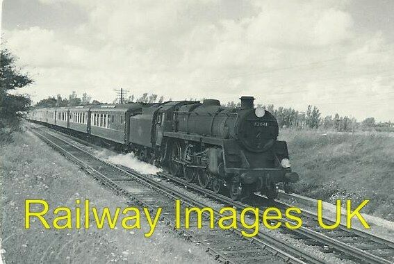 Railway Photo - BR Riddles Standard Class 5MT 4-6-0 No.73041 with BR1 te c1960's