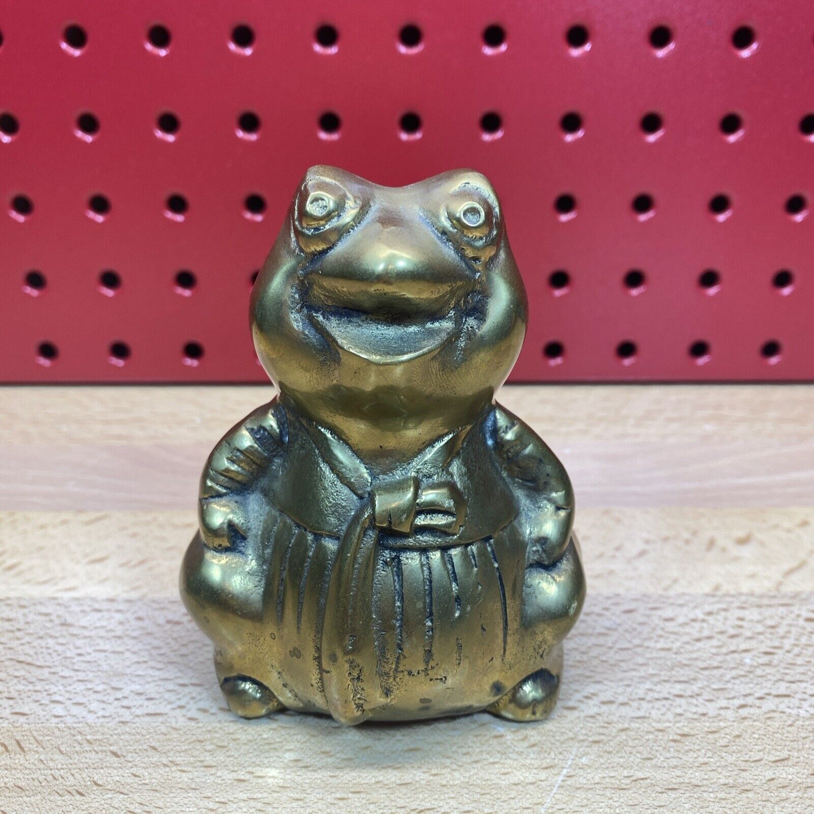 VTG Brass Frog Smiling Happy MCM Decor Heavy Paperweight Figurine🚚💨FREE SHIP